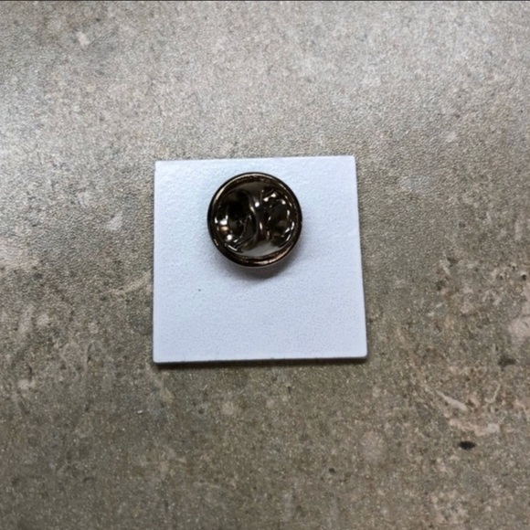 Custom Reseller Life Custom Lapel Pin 1" x 1" - Picture 8 of 8